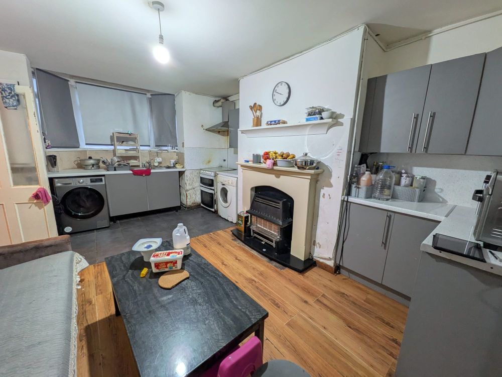 197, Undercliffe Street Bradford, BD3 0PH