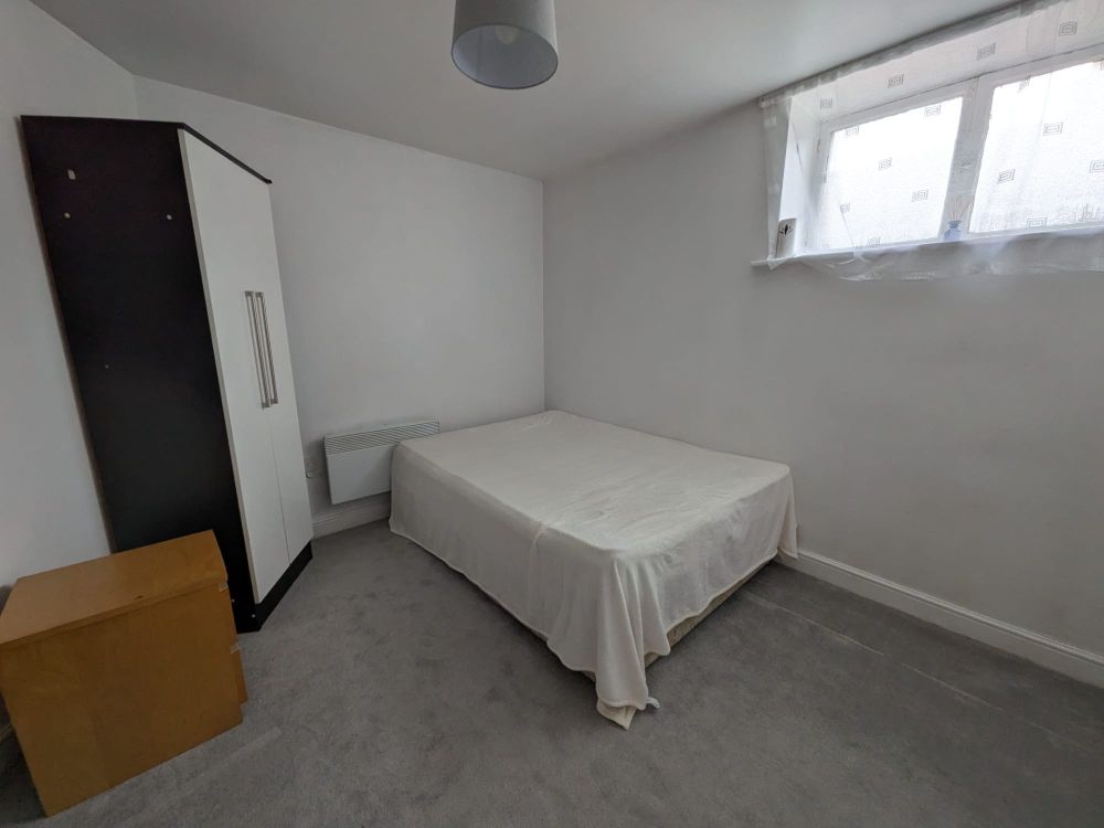 11 Georges House, Upper Millergate Bradford, BD1 1SX