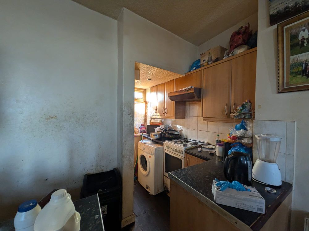 21, Arctic Parade Bradford, BD7 3EY