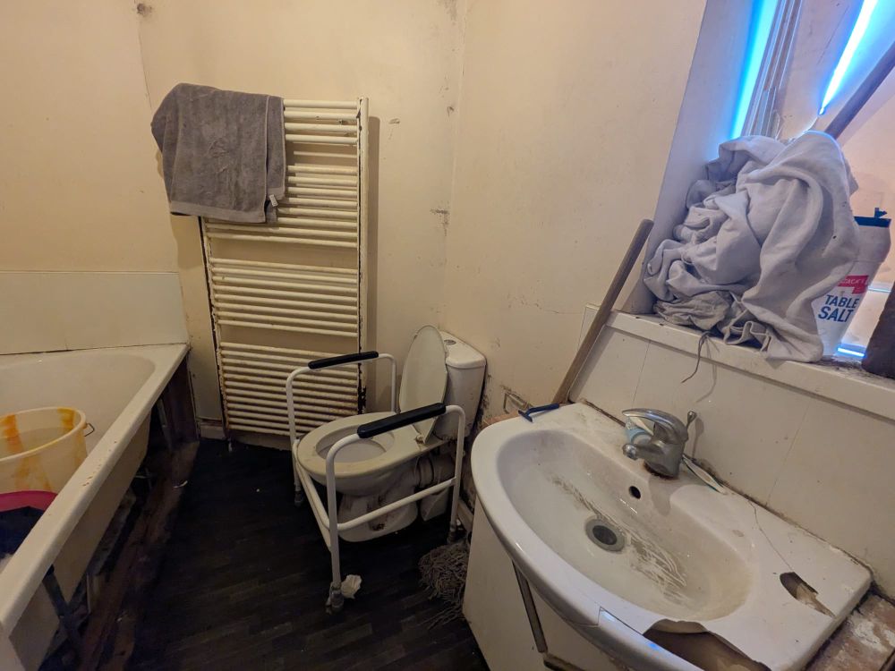 21, Arctic Parade Bradford, BD7 3EY