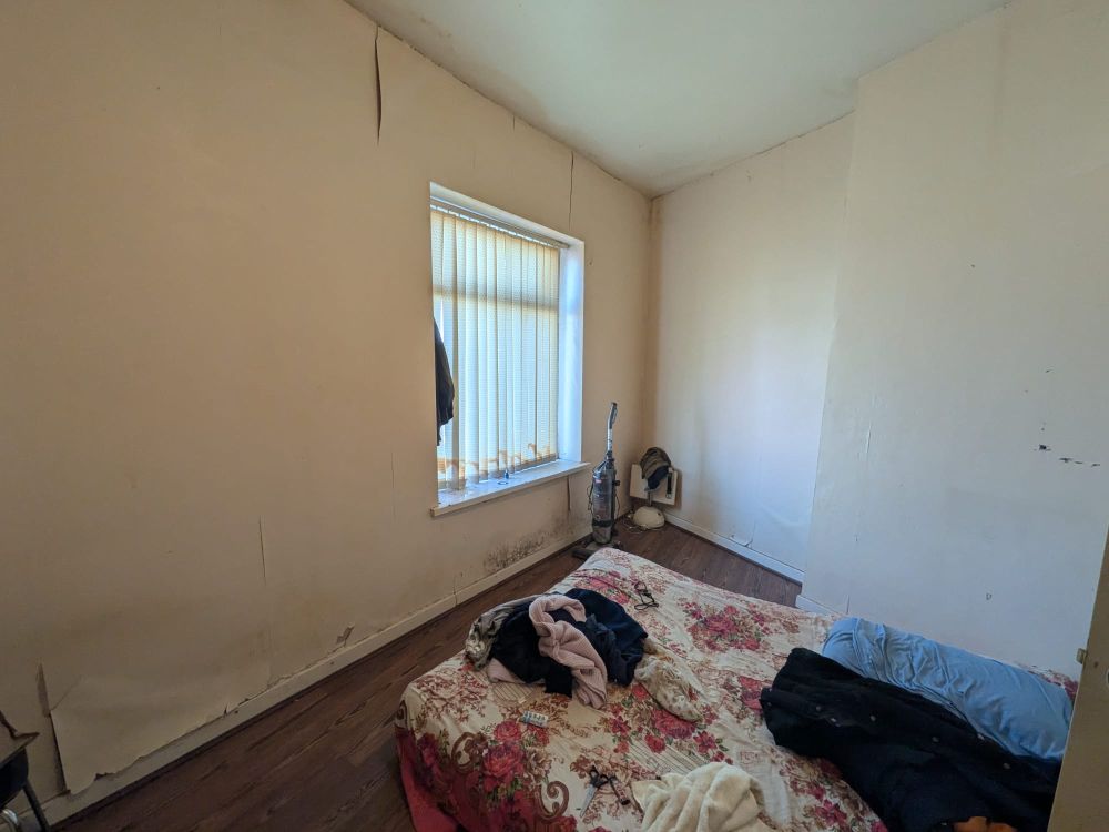 21, Arctic Parade Bradford, BD7 3EY