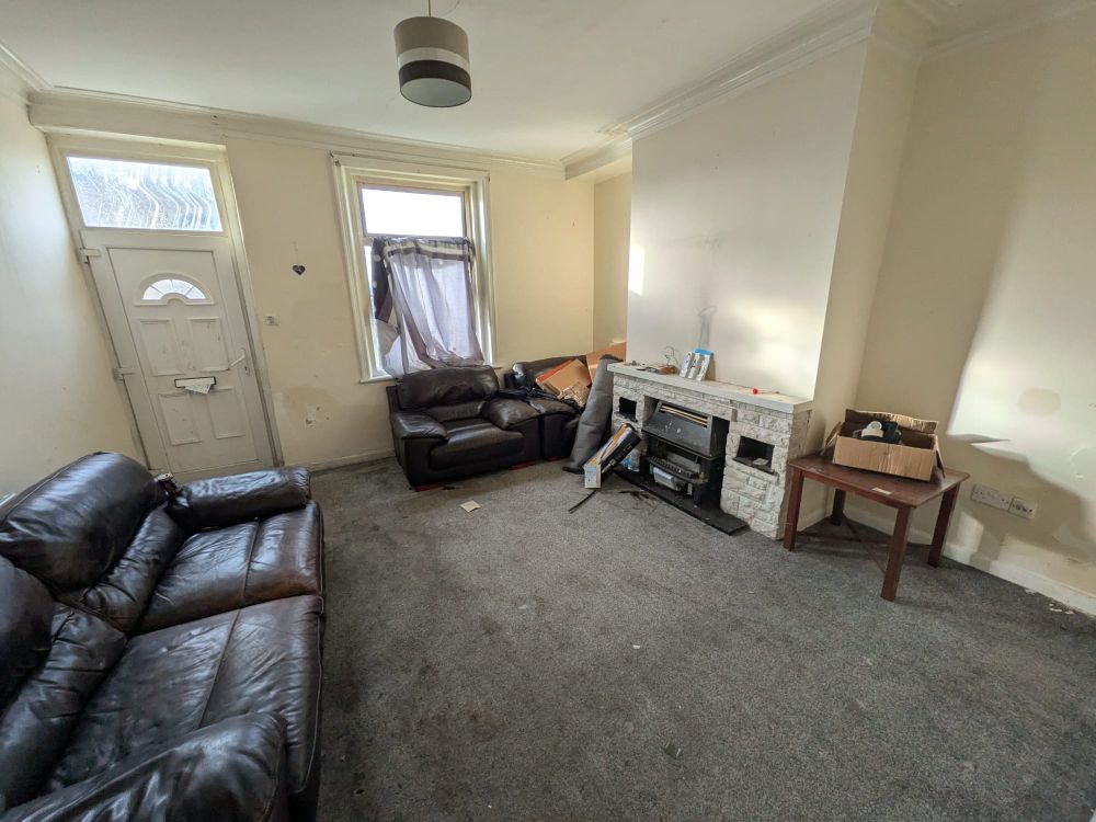 22, Westminster Road Bradford, BD3 0HQ