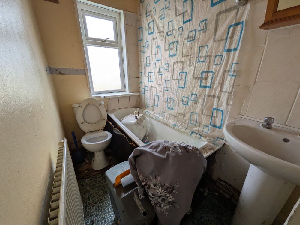 57, Cottam Terrace Bradford, BD7 2BN