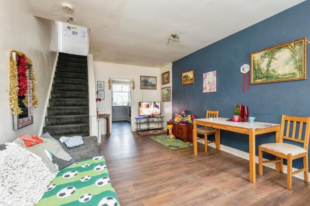 12, Gothic Street Queensbury, Bradford, BD13 2PJ