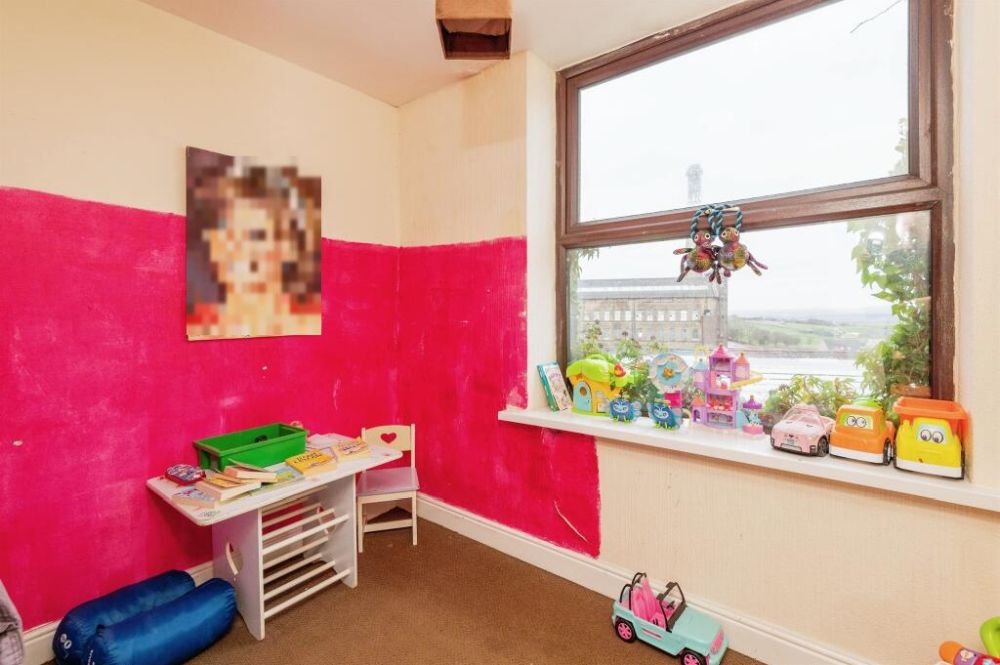 12, Gothic Street Queensbury, Bradford, BD13 2PJ