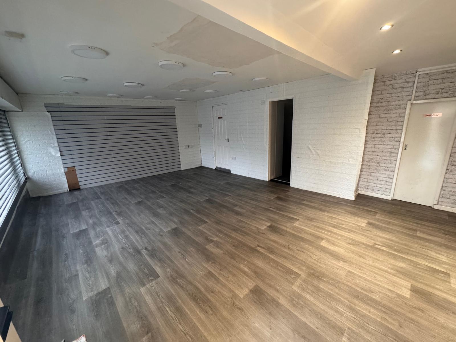 37, Town Gate Wyke, Bradford, BD12 9NT