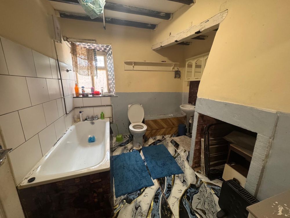 634, Great Horton Road Bradford, BD7 4AA