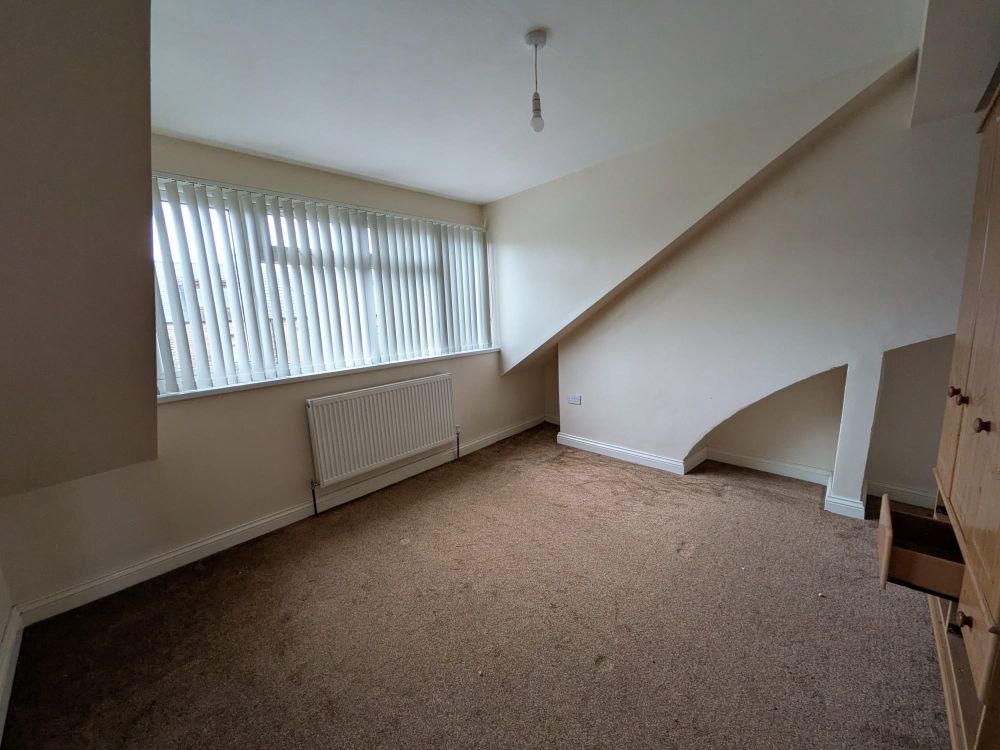 130, Paley Road Bradford, BD4 7EL