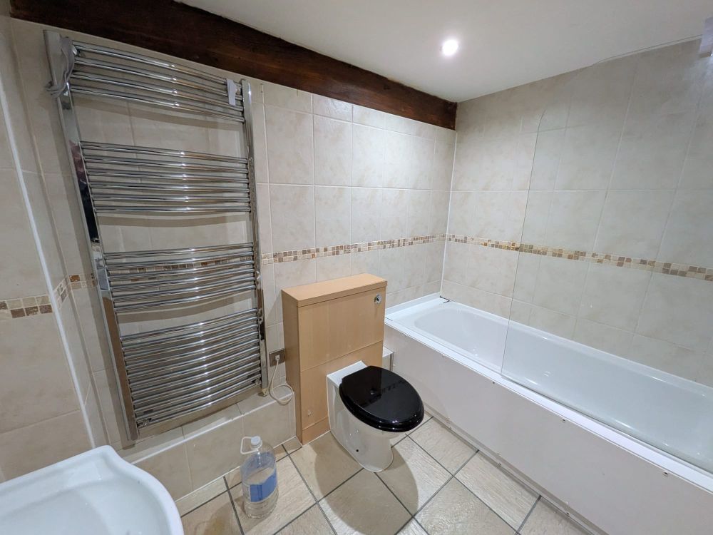 12a Byron Studios, Byron Street Bradford, BD3 0AU