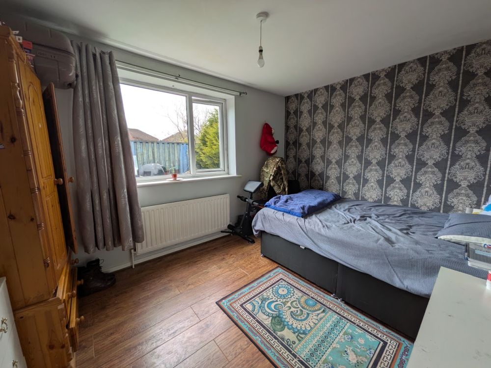 Flat 1, 1 Griffe Head Road Wyke, Bradford, BD12 8QP