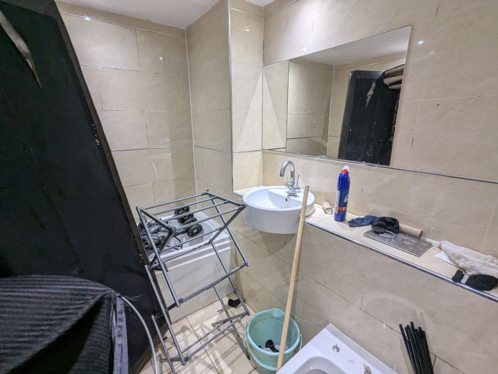 Apartment 323, The Gatehaus, Leeds Road Bradford, BD1 5BL