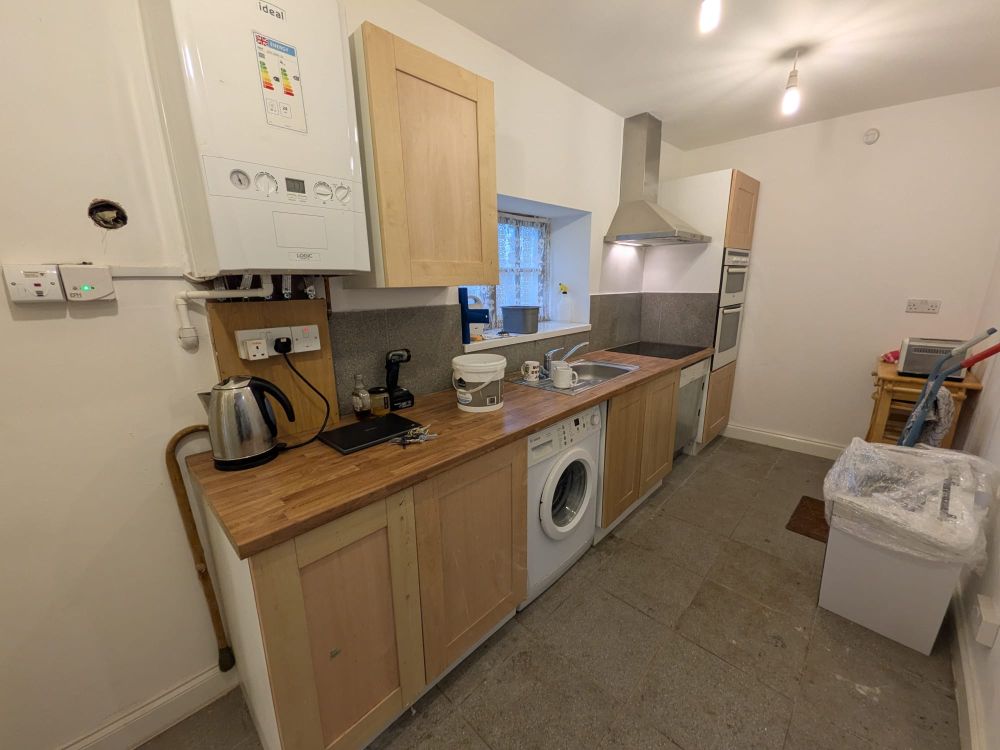 439 - 441 Thornton Road Bradford, BD13 3NN