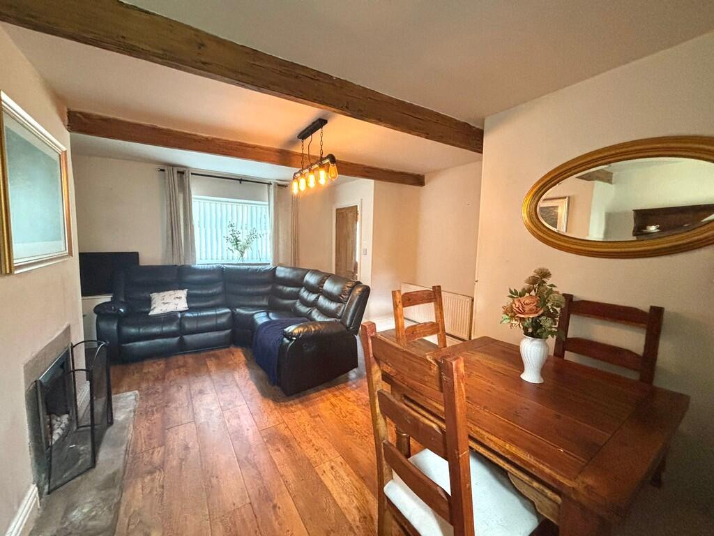 37, Green End Clayton, Bradford, BD14 6BA