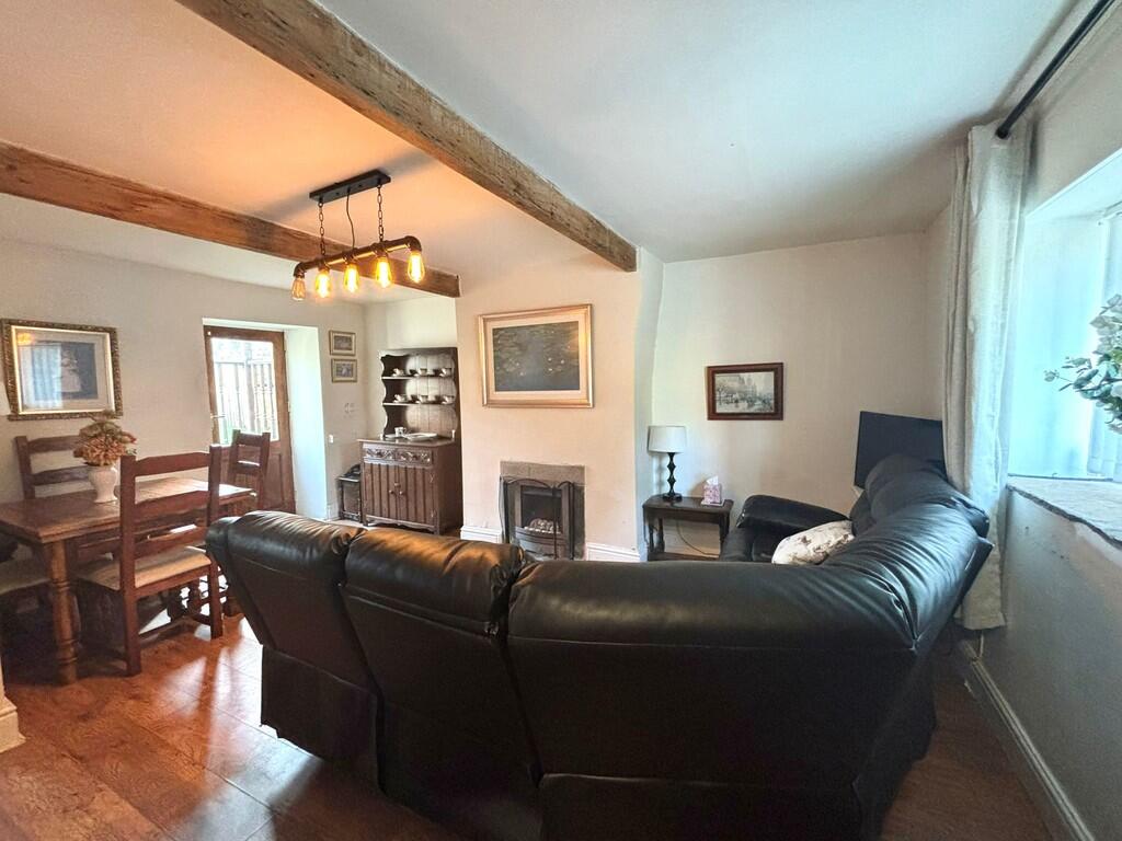 37, Green End Clayton, Bradford, BD14 6BA
