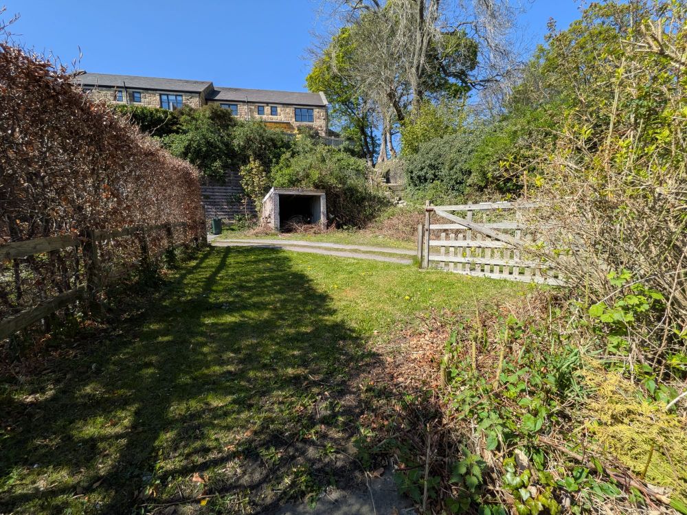 16, Delph Hill Baildon, Shipley, BD17 5HJ