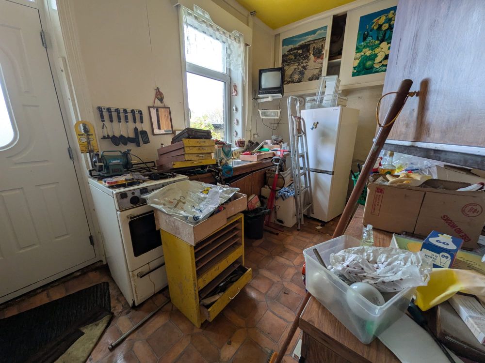 48, St. Helena Road Bradford, BD6 1TB