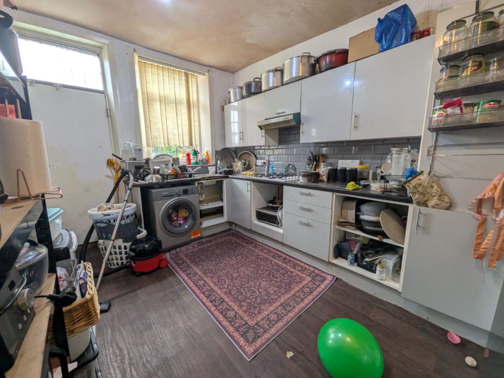 21, Fagley Terrace Bradford, BD2 3LU