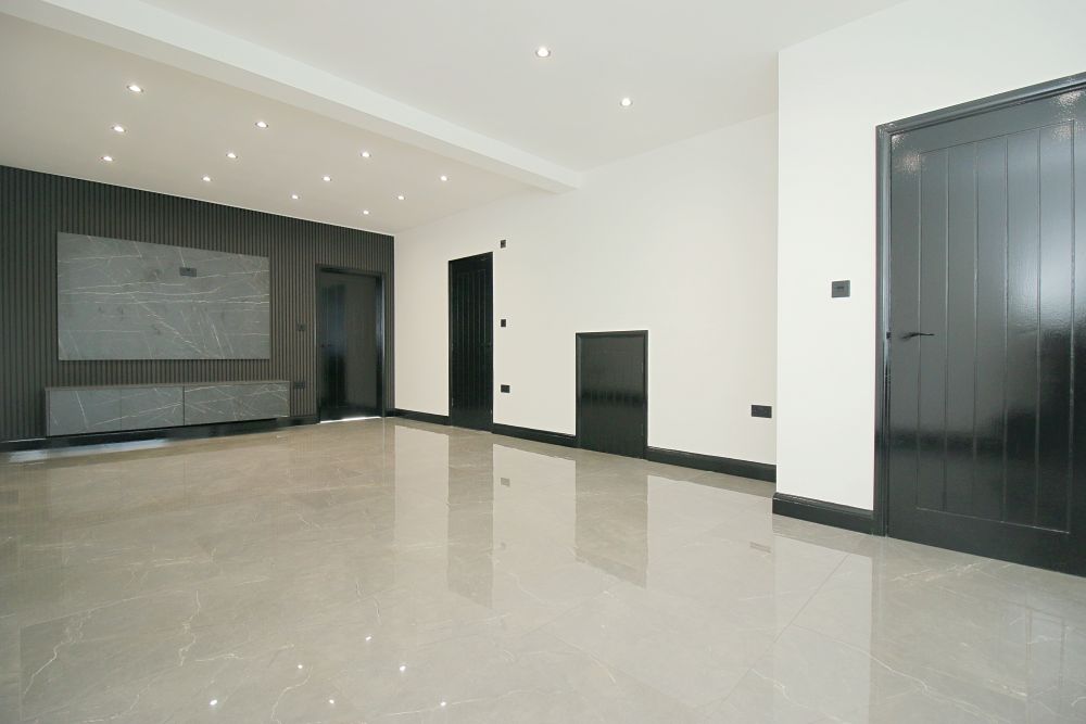 188 Reevy Avenue Bradford, BD6 3RP