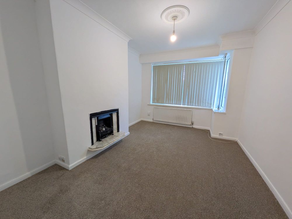 8, Stoneyridge Avenue Bradford, BD9 6PA