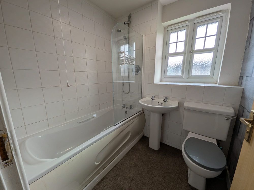 10, Berrydale Close Allerton, Bradford, BD15 7UD