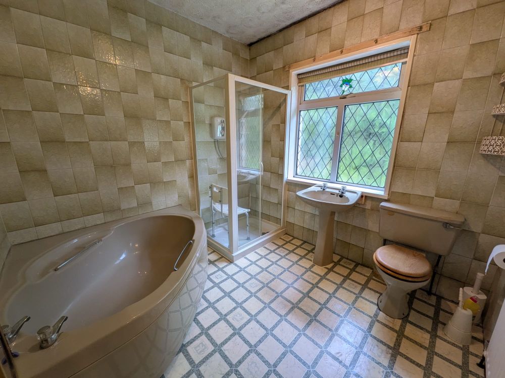 Brook Lea, Bankfield Terrace Baildon, Shipley, BD17 7HZ