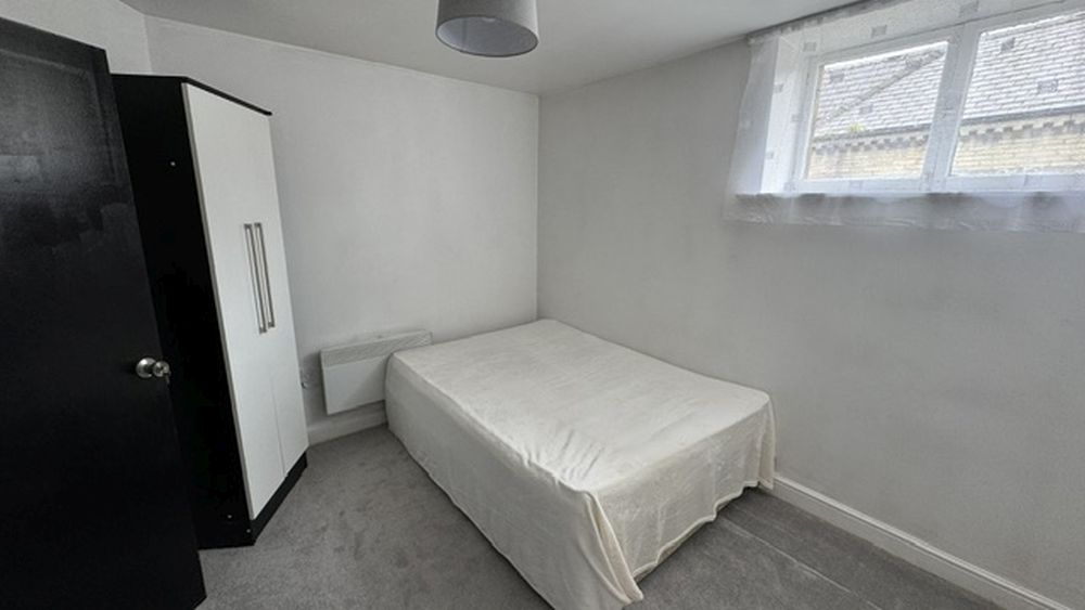 11 Georges House, Upper Millergate Bradford, BD1 1SX